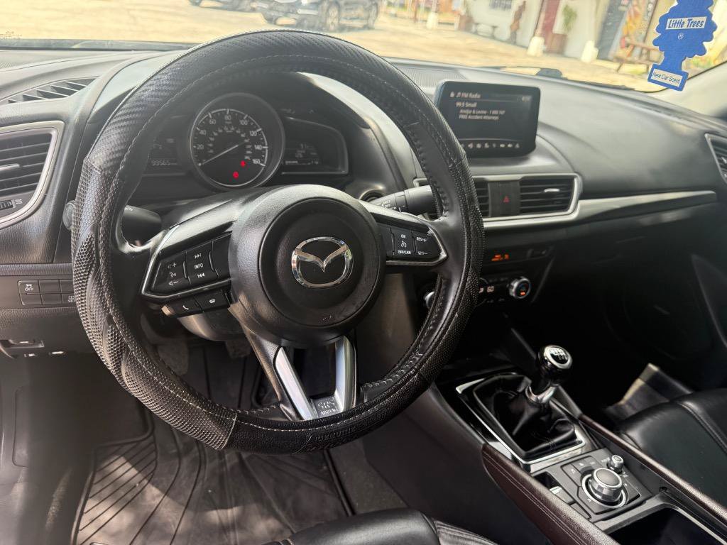Used 2018 MAZDA MAZDA3 Touring FWD image 28