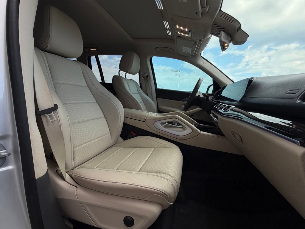 Used 2020 Mercedes-Benz GLS 450 4MATIC w/ Convenience Package image 25