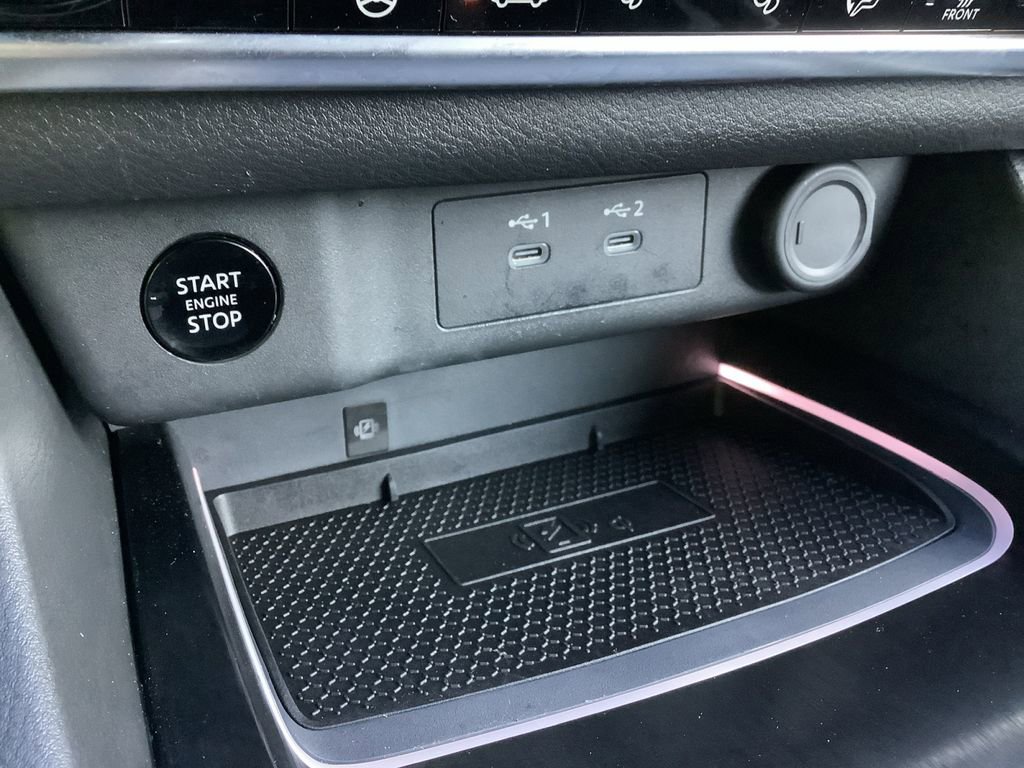 Used 2025 Nissan Rogue SL image 27