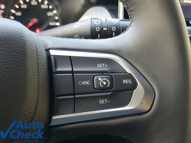 Used 2025 Jeep Compass Latitude AWD/4WD image 21