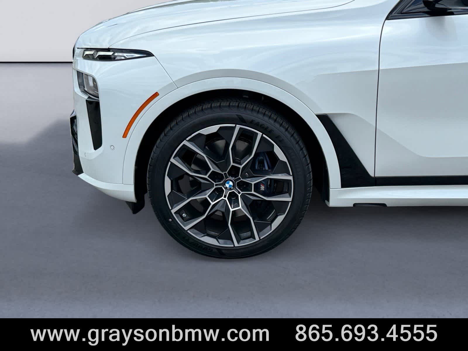 Used 2026 BMW X7 M60i AWD/4WD image 9