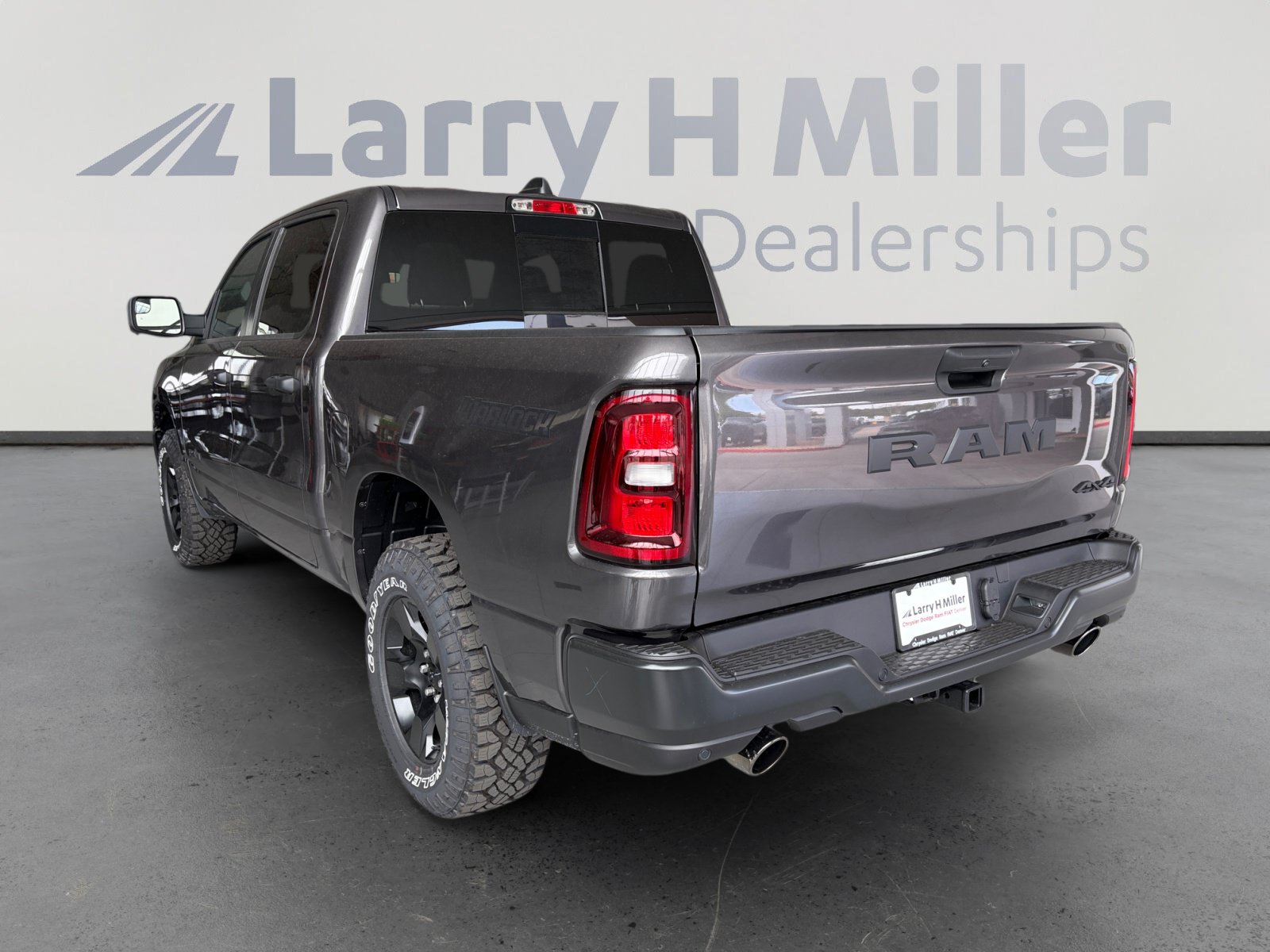 New 2026 RAM 1500 Warlock AWD/4WD image 3