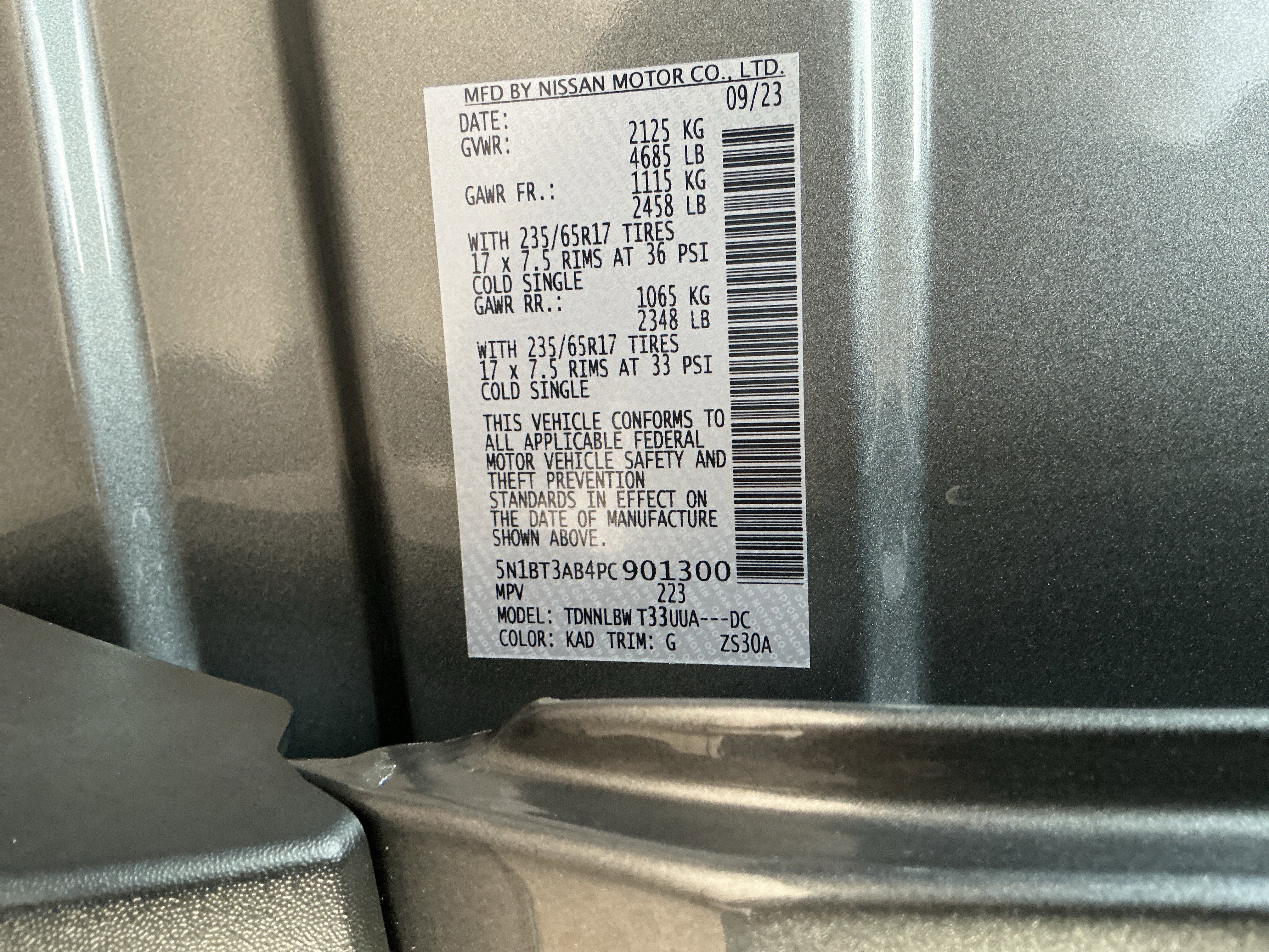 Used 2023 Nissan Rogue S image 25