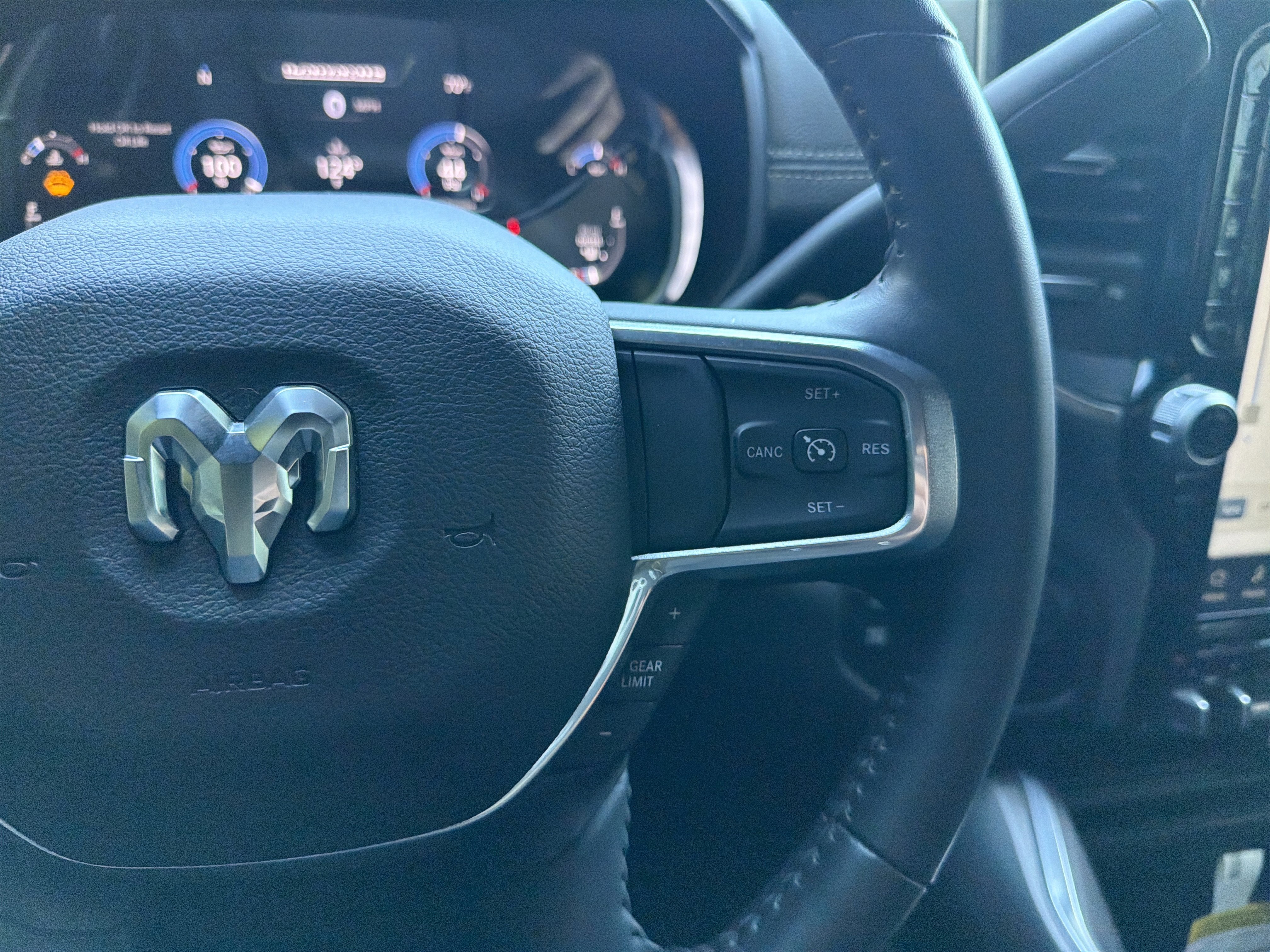 Used 2024 RAM 3500 Laramie w/ Night Edition image 20