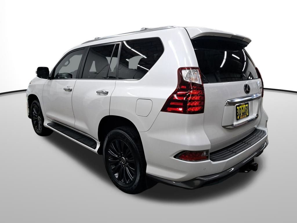 Used 2021 Lexus GX 460 Premium w/ Accessory Package image 5