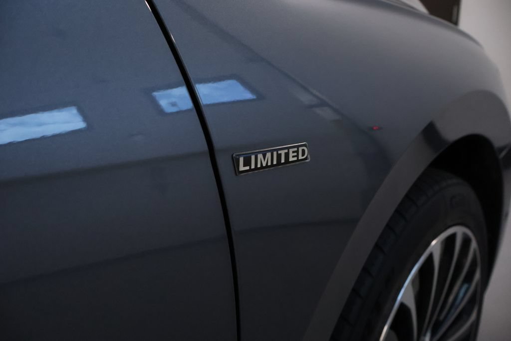 Used 2022 Volkswagen Passat 2.0T FWD image 10