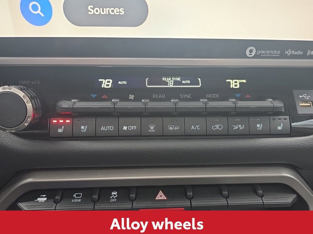 Used 2024 Toyota Sequoia Limited image 34