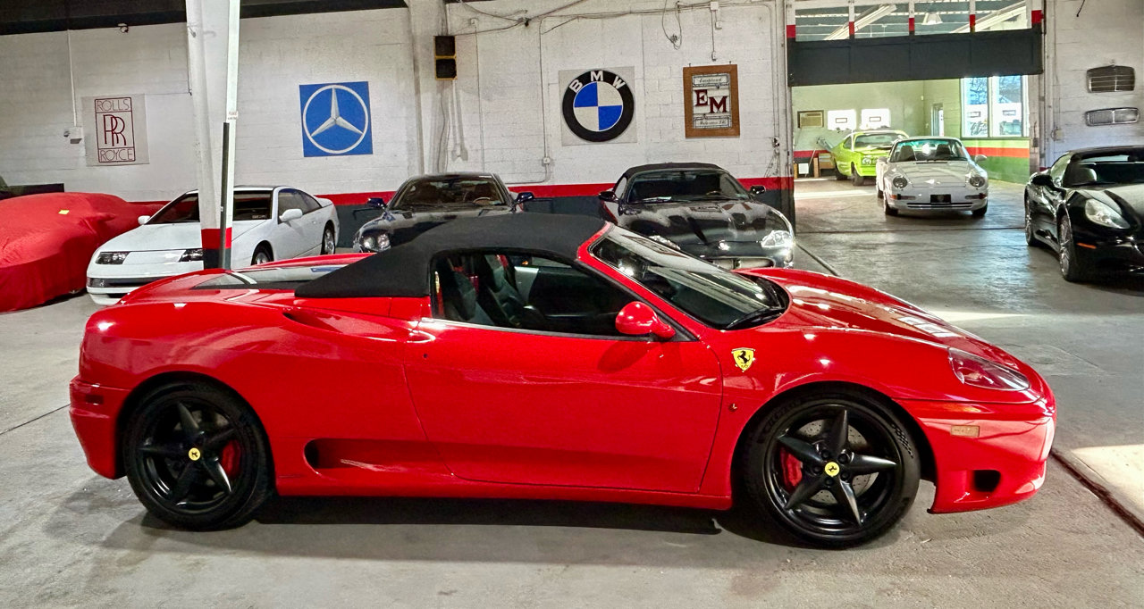 Used 2004 Ferrari 360 Spider image 11