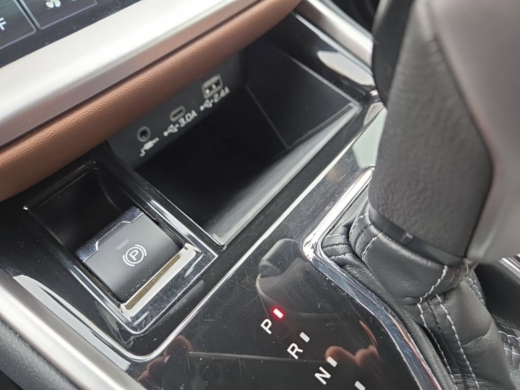 Certified 2024 Subaru Outback Touring image 37