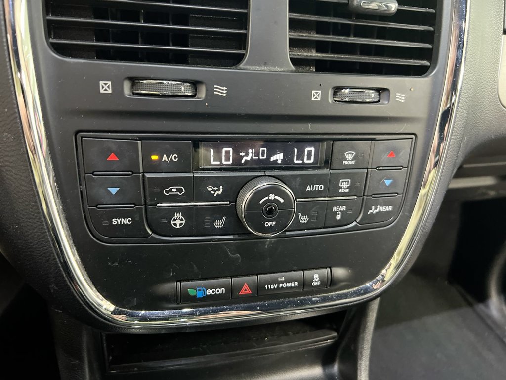 Used 2017 Dodge Grand Caravan GT FWD image 17