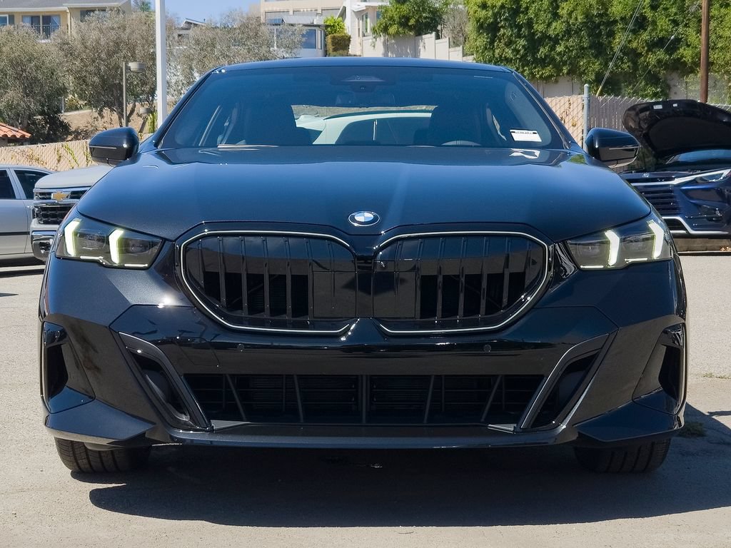 New 2027 BMW 530i w/ M Sport Package RWD image 2