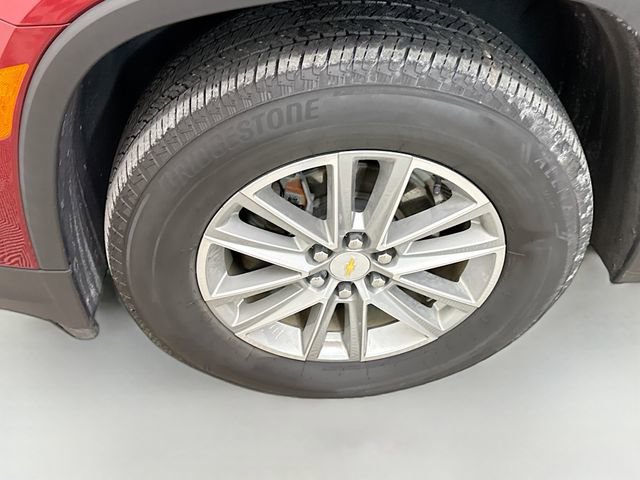 Used 2023 Chevrolet Traverse LT image 31