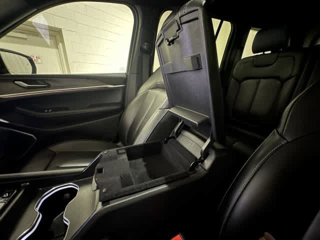 Used 2024 Jeep Grand Cherokee Limited 4xe AWD/4WD image 32