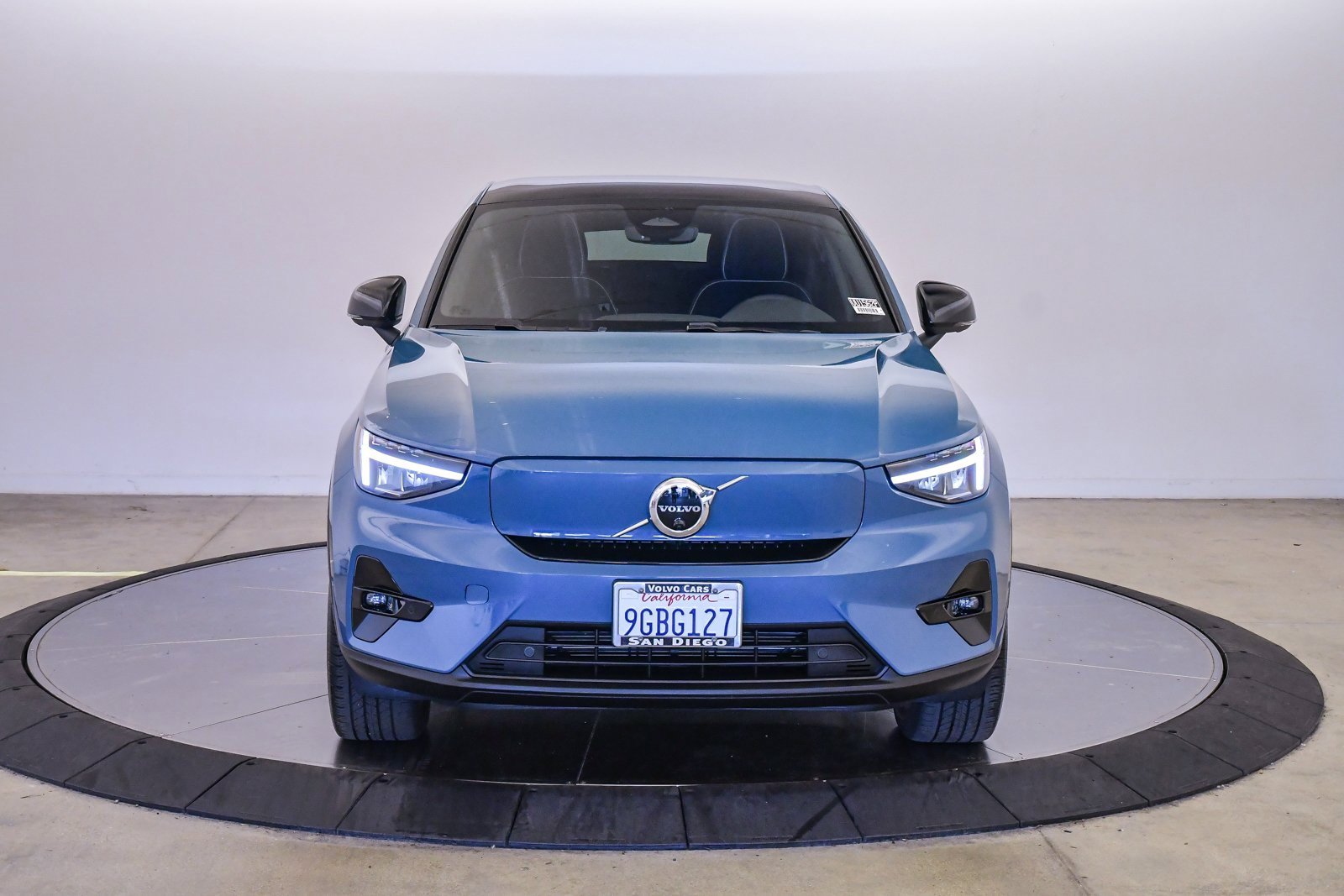 Certified 2023 Volvo C40 P8 Recharge Plus image 7