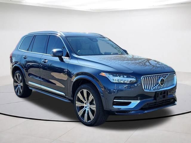 Certified 2025 Volvo XC90 T8 Ultra w/ Protection Package Premier