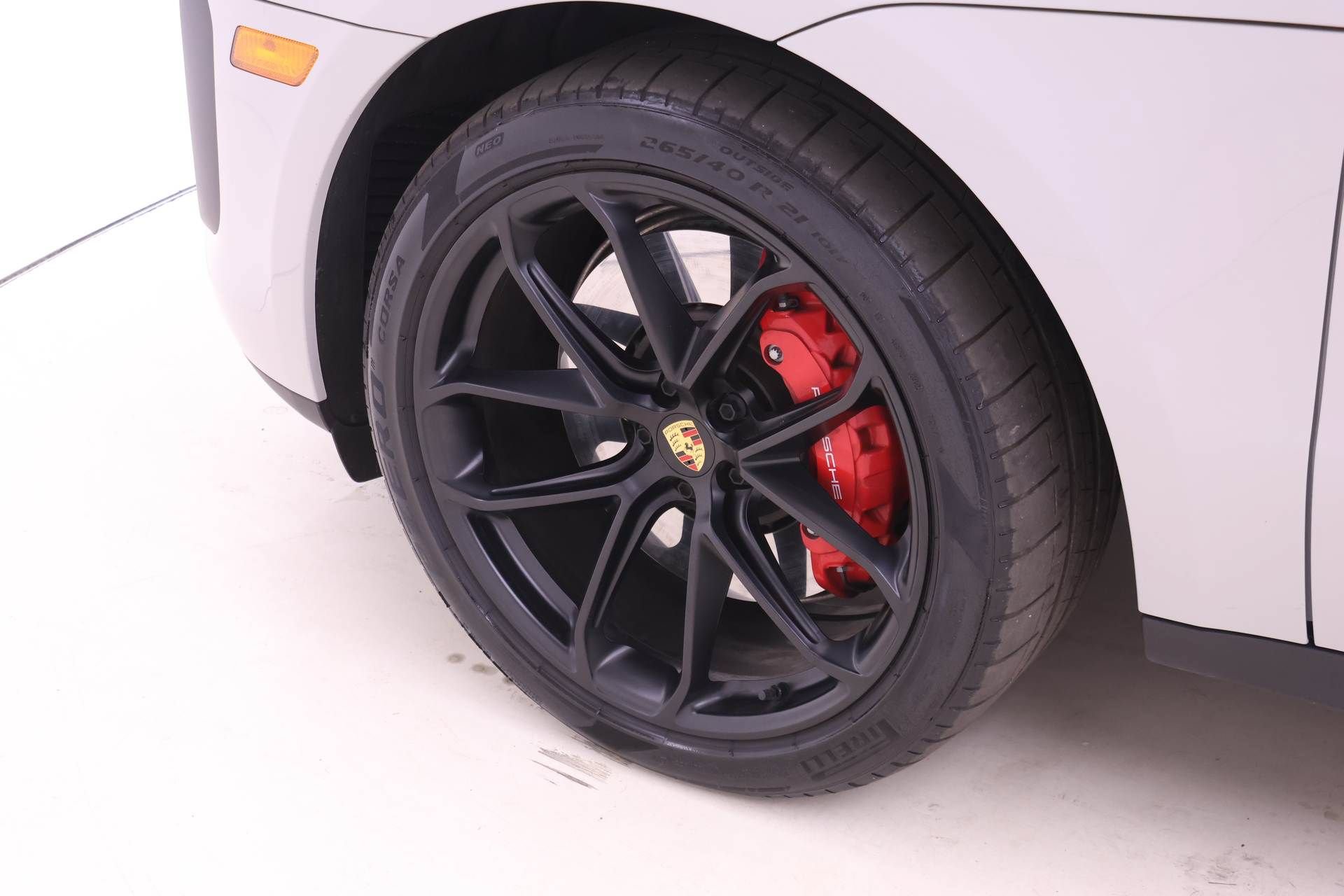 Used 2026 Porsche Macan GTS AWD/4WD image 11