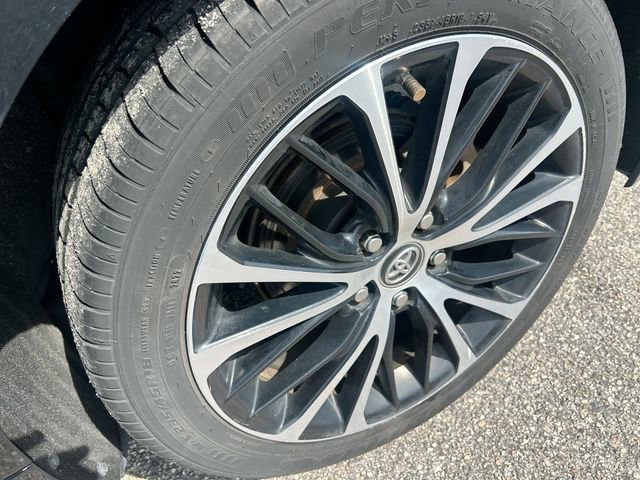 Used 2019 Toyota Camry SE image 14