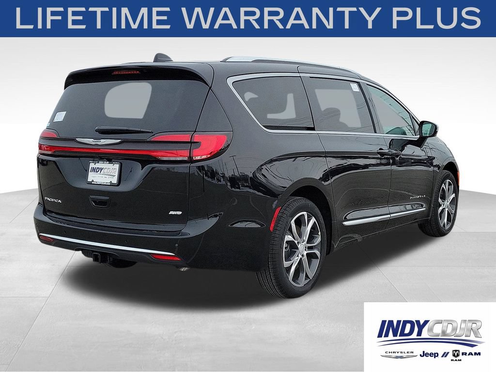 New 2026 Chrysler Pacifica Pinnacle w/ Trailer Tow Group AWD/4WD image 4