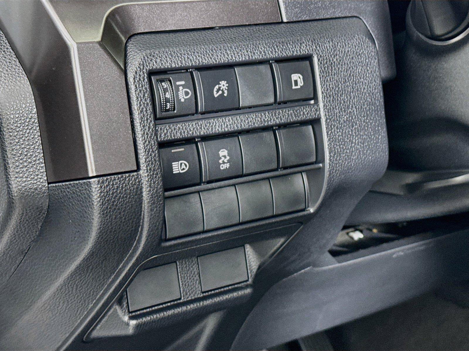 Certified 2025 Toyota 4Runner SR5 AWD/4WD image 15