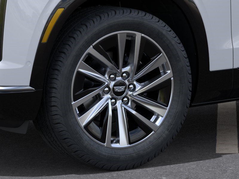 New 2027 Cadillac Vistiq Luxury w/ LPO, Floor Liner Package AWD/4WD image 9
