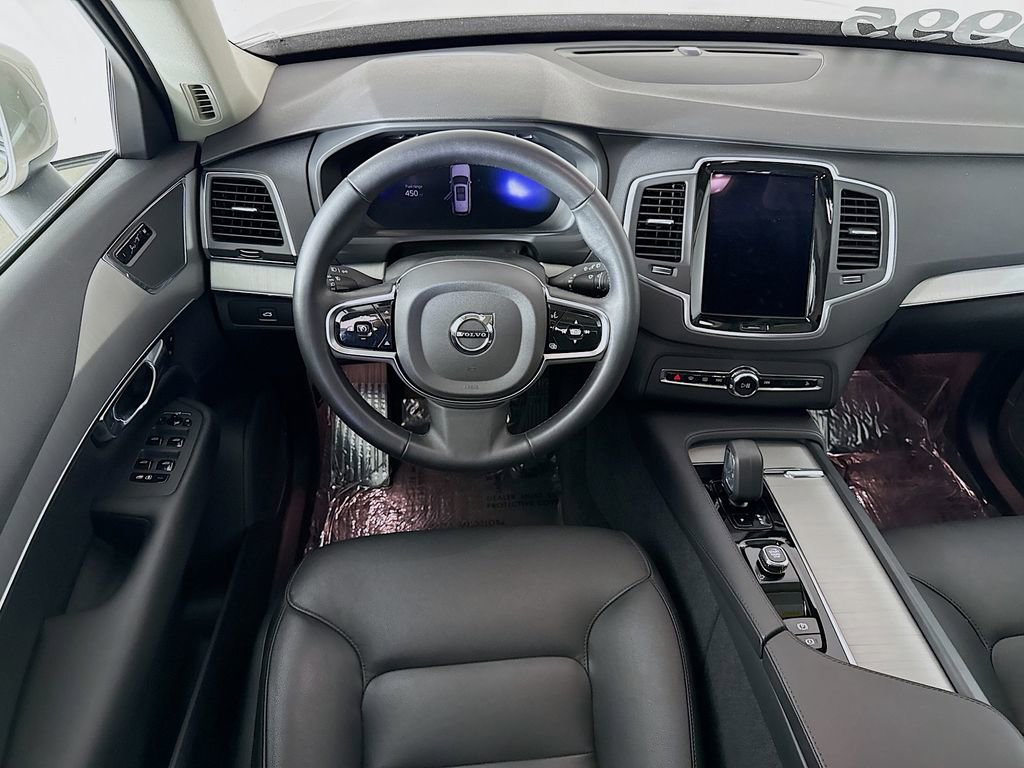 Certified 2025 Volvo XC90 B5 Core w/ Protection Package Premier AWD/4WD image 23