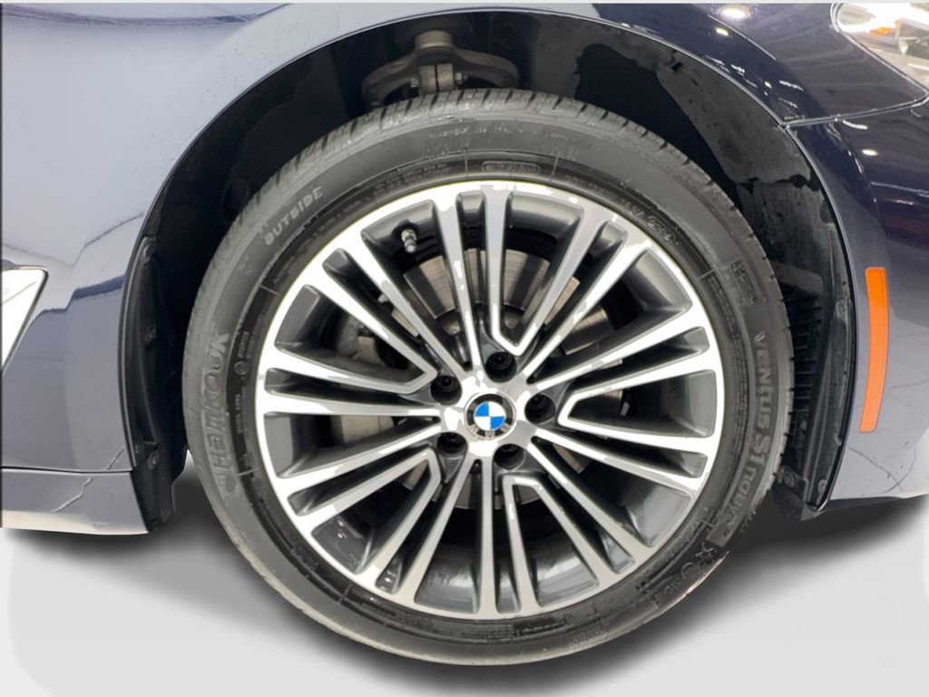Used 2019 BMW 530i xDrive w/ Convenience Package image 34