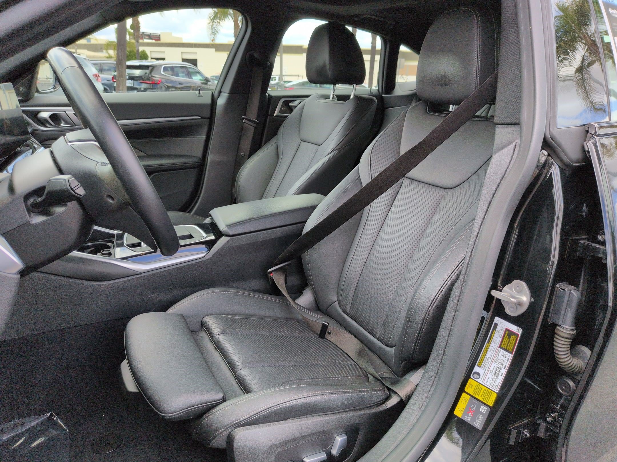 Used 2023 BMW i4 eDrive35 RWD image 16