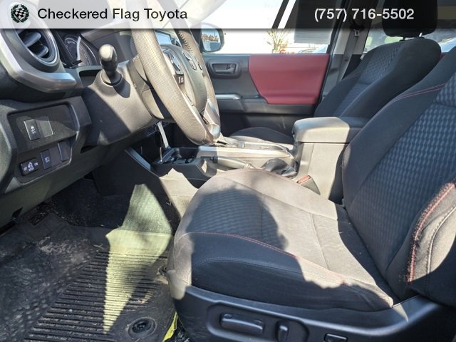 Used 2022 Toyota Tacoma SR5 image 10