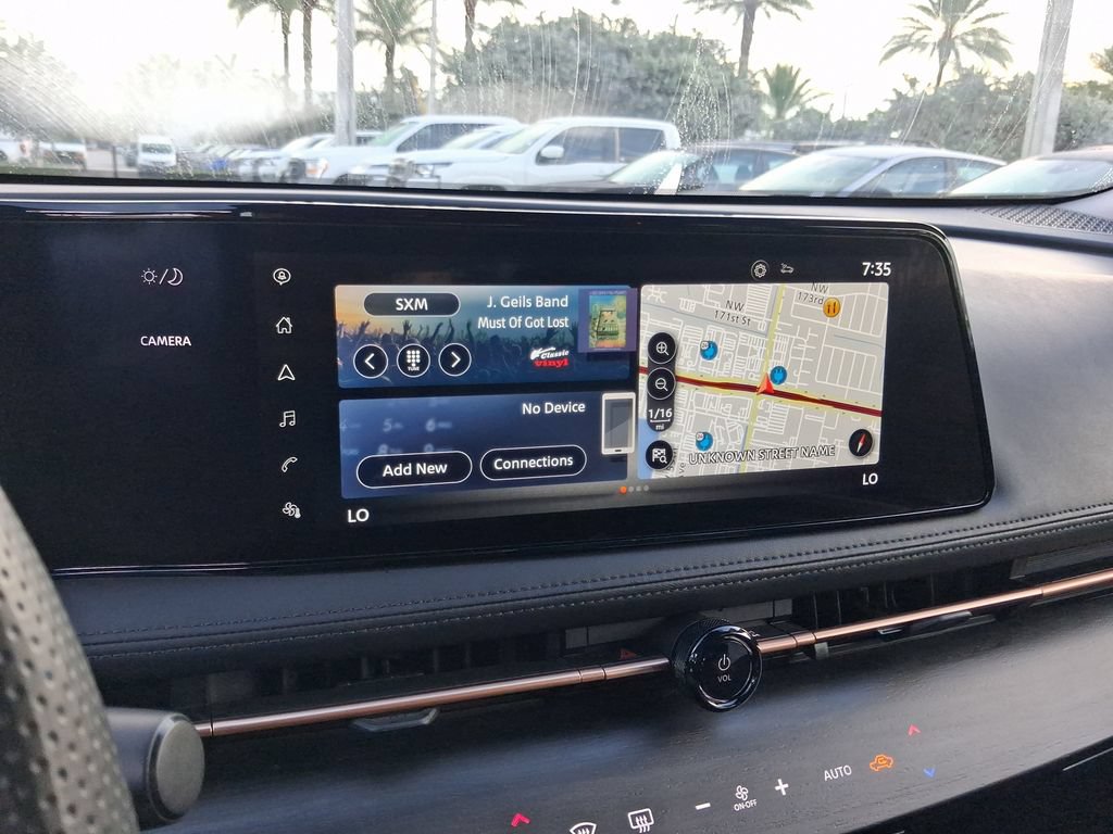 Certified 2023 Nissan Ariya FWD image 26