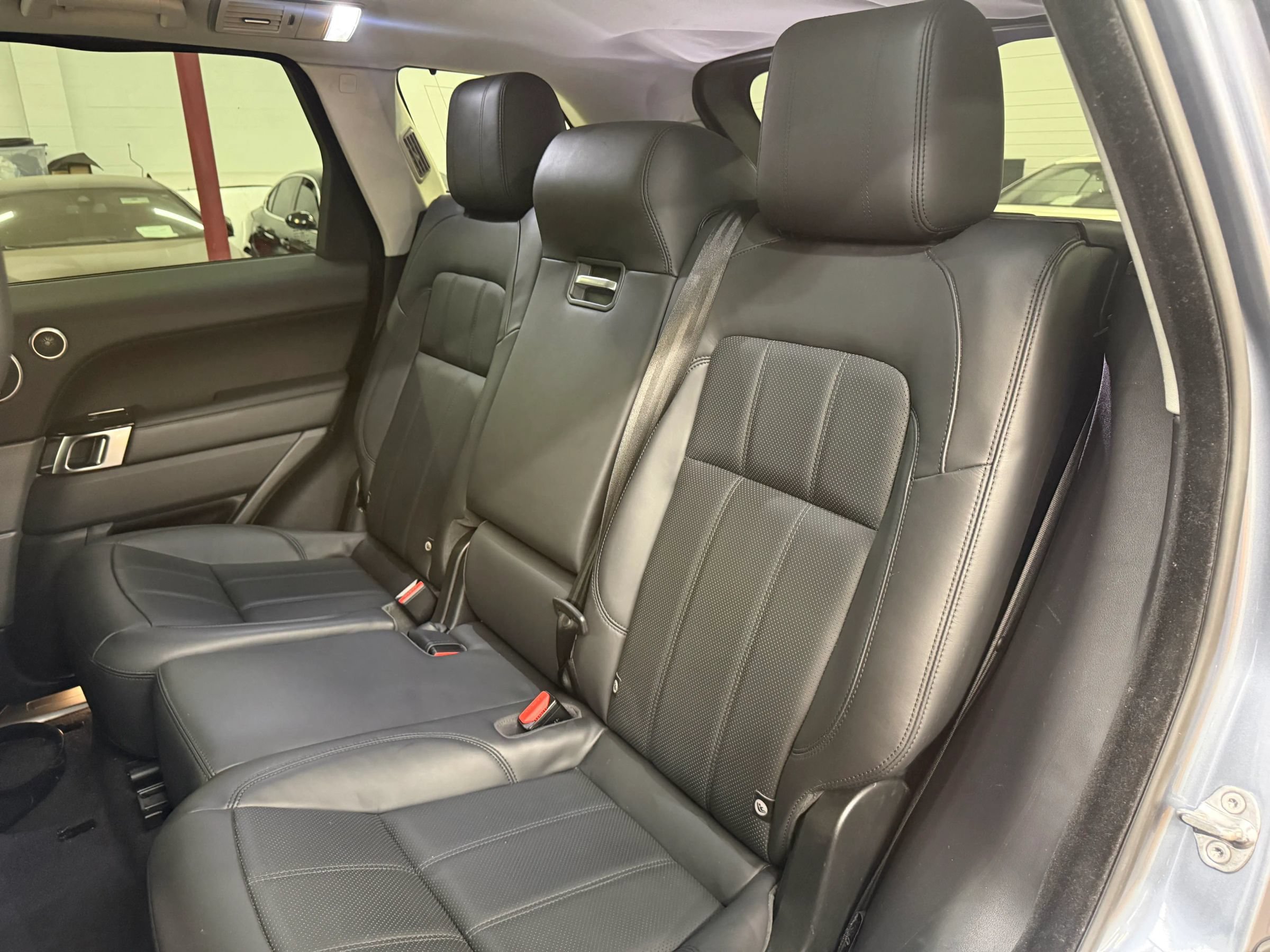 Used 2018 Land Rover Range Rover Sport Supercharged AWD/4WD image 23