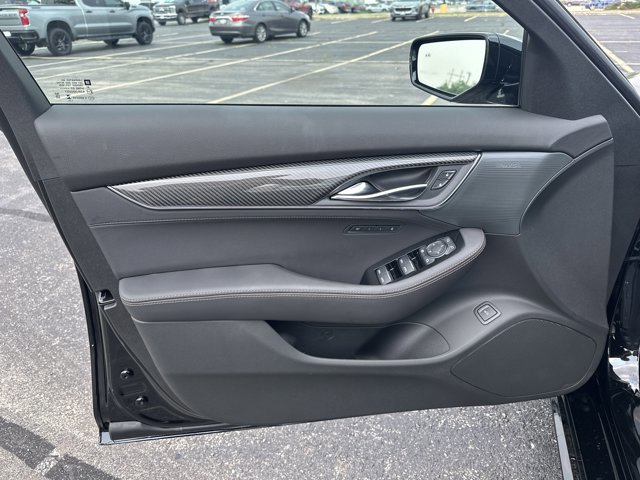 New 2026 Cadillac CT5 V w/ Technology Package image 10