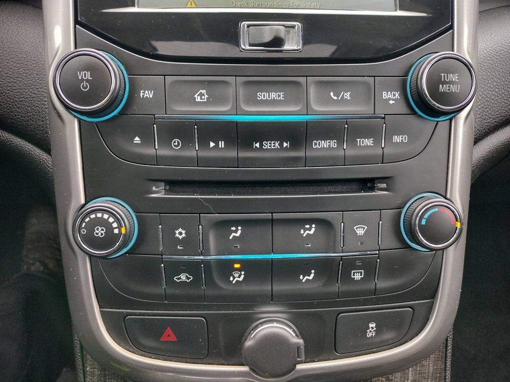 Used 2015 Chevrolet Malibu LT image 4