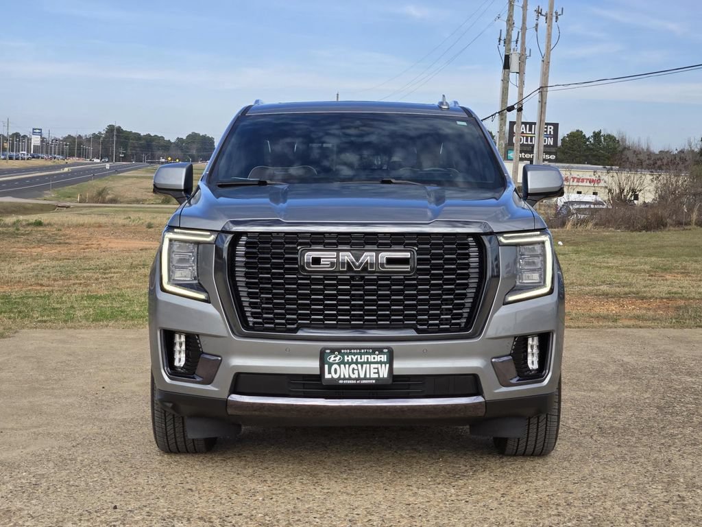 Used 2023 GMC Yukon XL Denali Ultimate AWD/4WD image 2