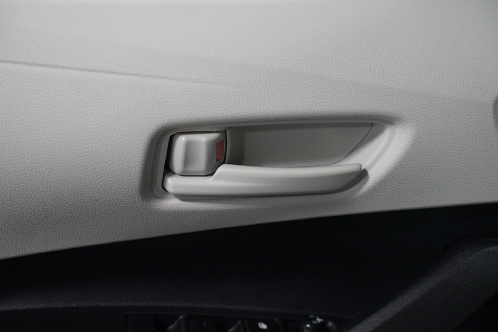 Certified 2025 Toyota Corolla LE FWD image 29