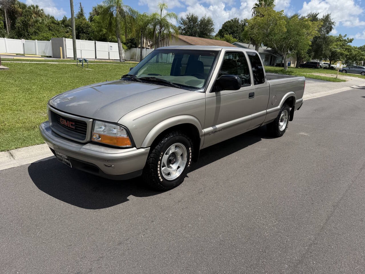 Used 1999 GMC Sonoma SLS w/ Super Spec Pkg 3
