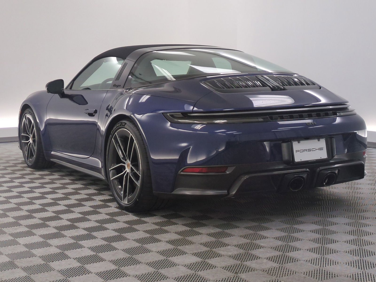 Certified 2025 Porsche 911 Targa 4 GTS AWD/4WD video 3
