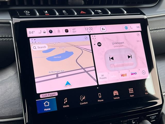 Used 2025 Jeep Grand Cherokee Limited w/ Black Appearance Package image 24