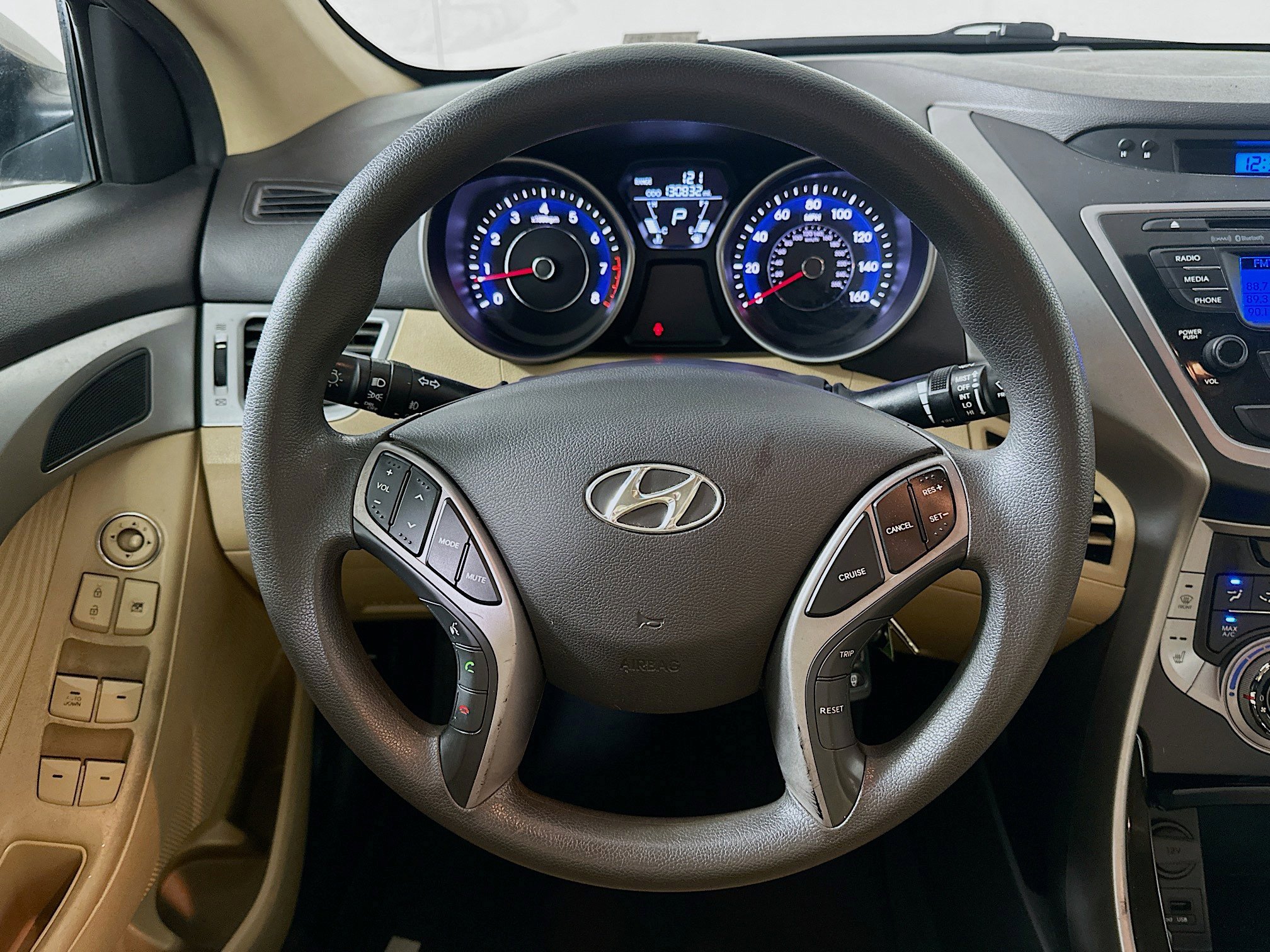 Used 2013 Hyundai Elantra GLS w/ Preferred Pkg image 17