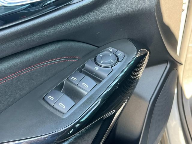 Certified 2026 Chevrolet Trax RS w/ Sunroof Package image 28