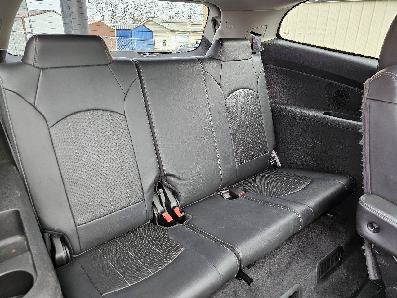 Used 2015 Chevrolet Traverse LTZ AWD/4WD image 25