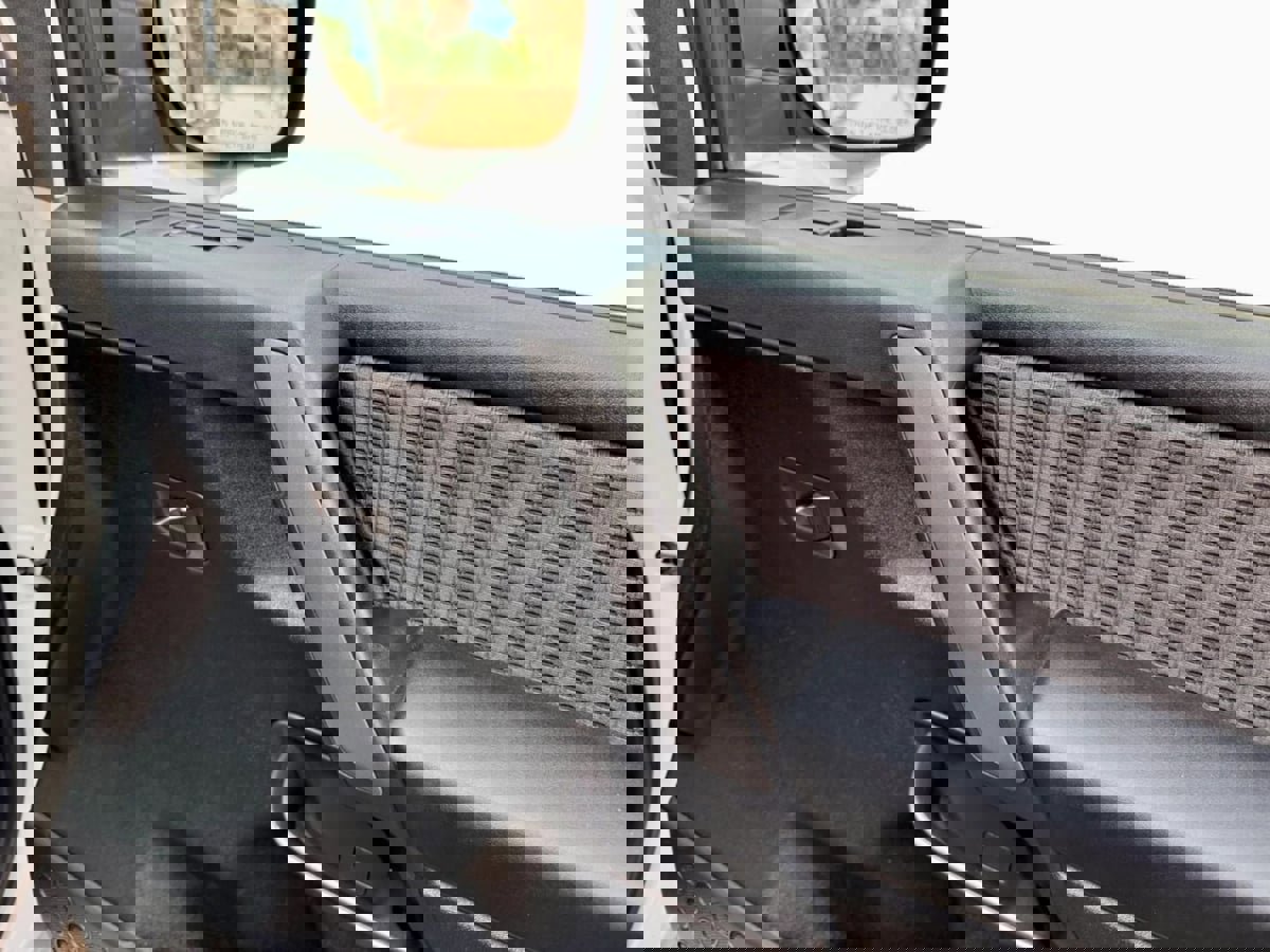 Used 2014 Nissan Titan SV w/ SV Value Truck Package image 19