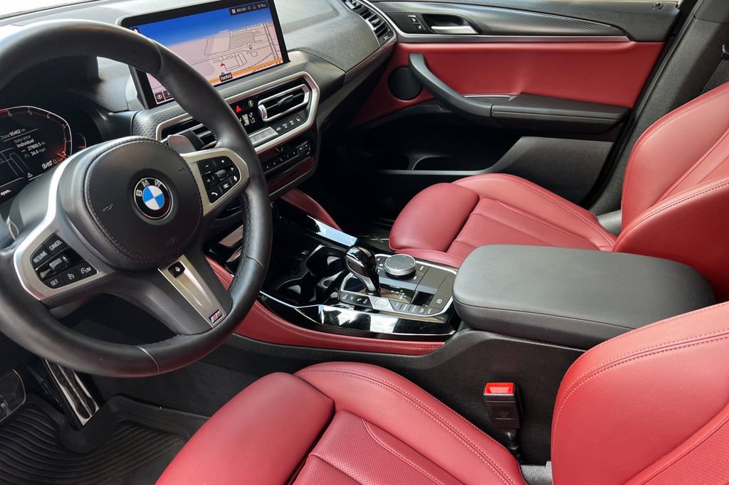 Used 2023 BMW X4 xDrive30i w/ M Sport Package AWD/4WD image 12