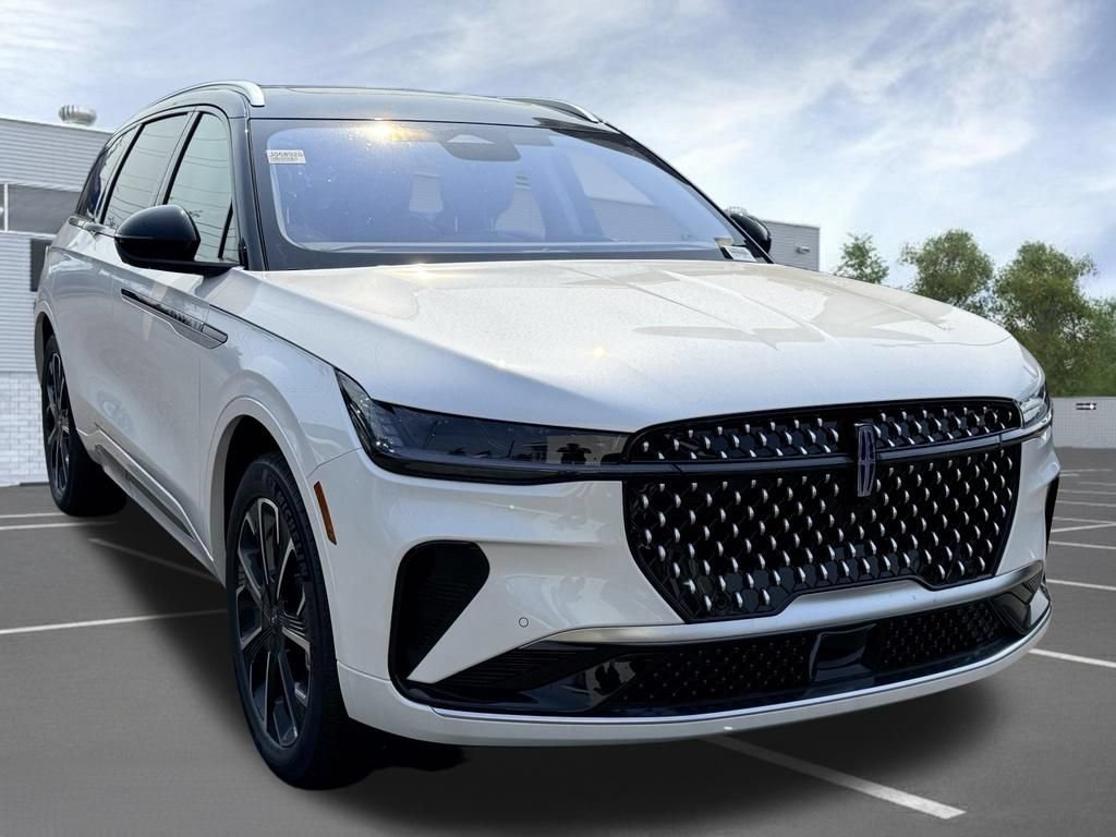 New 2026 Lincoln Nautilus Reserve AWD/4WD image 2