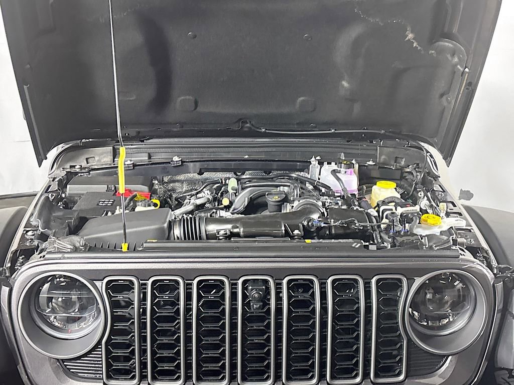 New 2025 Jeep Wrangler Unlimited Rubicon w/ Technology Group AWD/4WD image 22