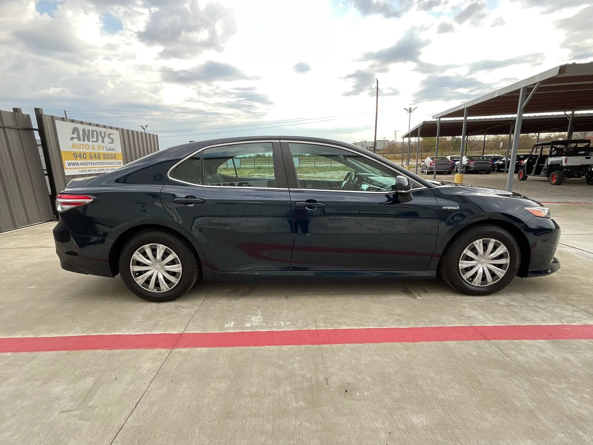 Used 2018 Toyota Camry LE w/ Audio Package FWD image 11