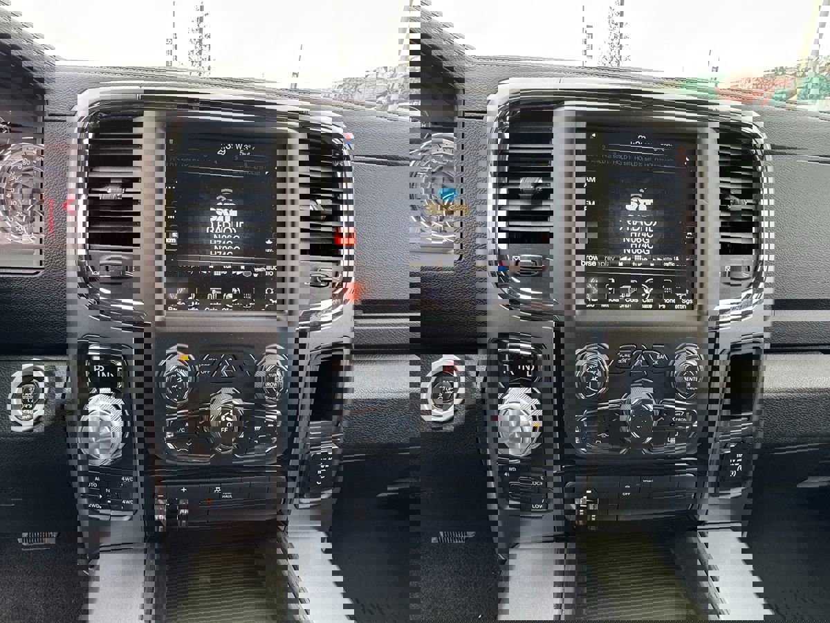 Used 2014 RAM 1500 Sport w/ Convenience Group image 14