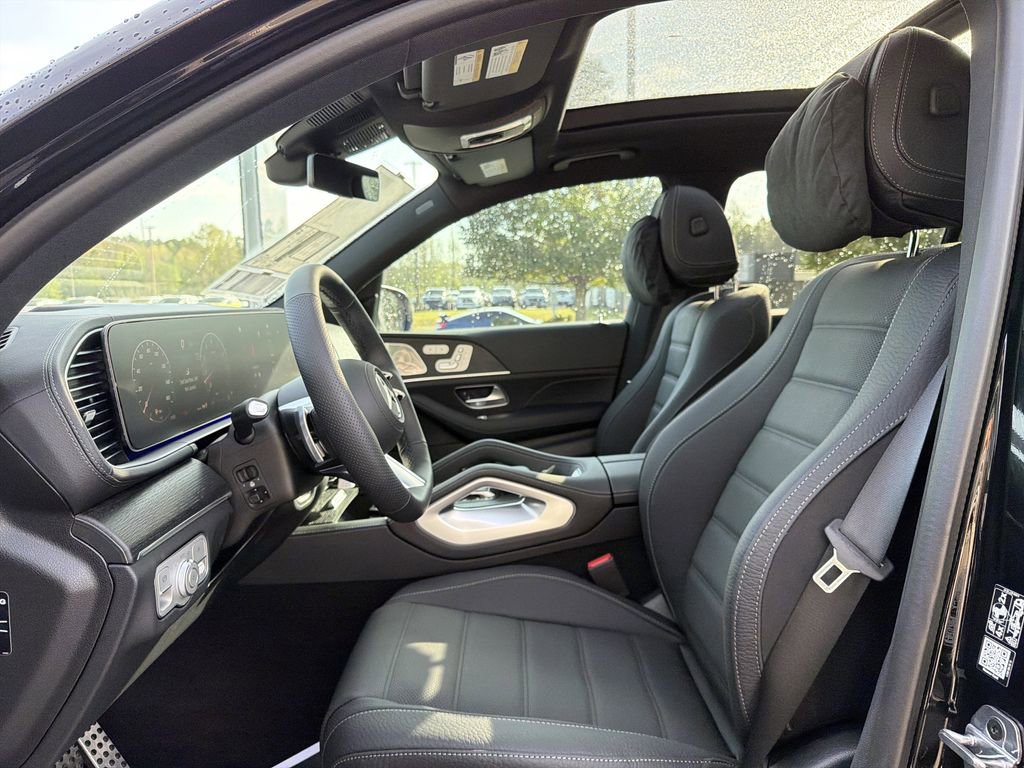 New 2026 Mercedes-Benz GLS 580 4MATIC image 11