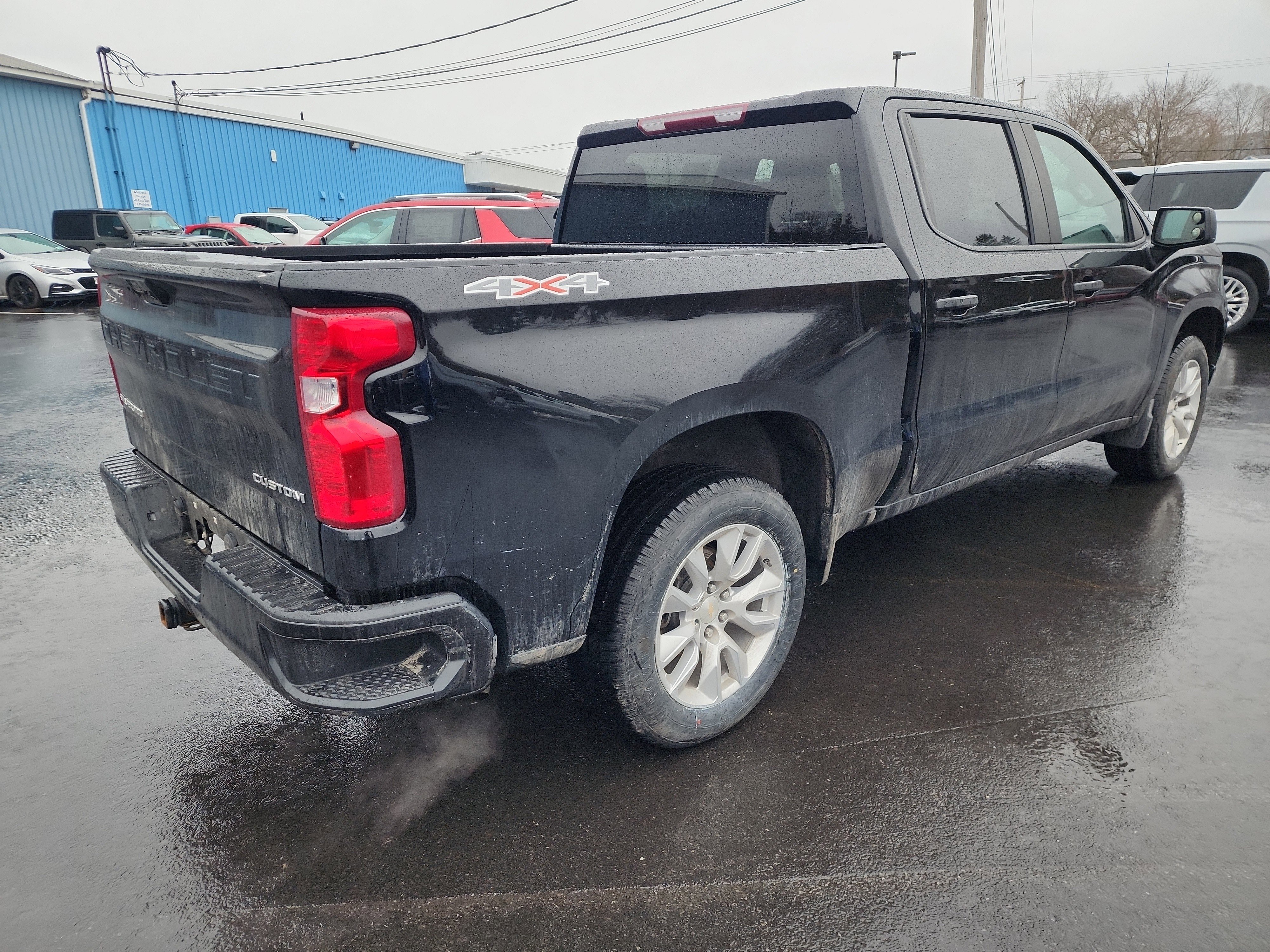 Used 2023 Chevrolet Silverado 1500 Custom image 7