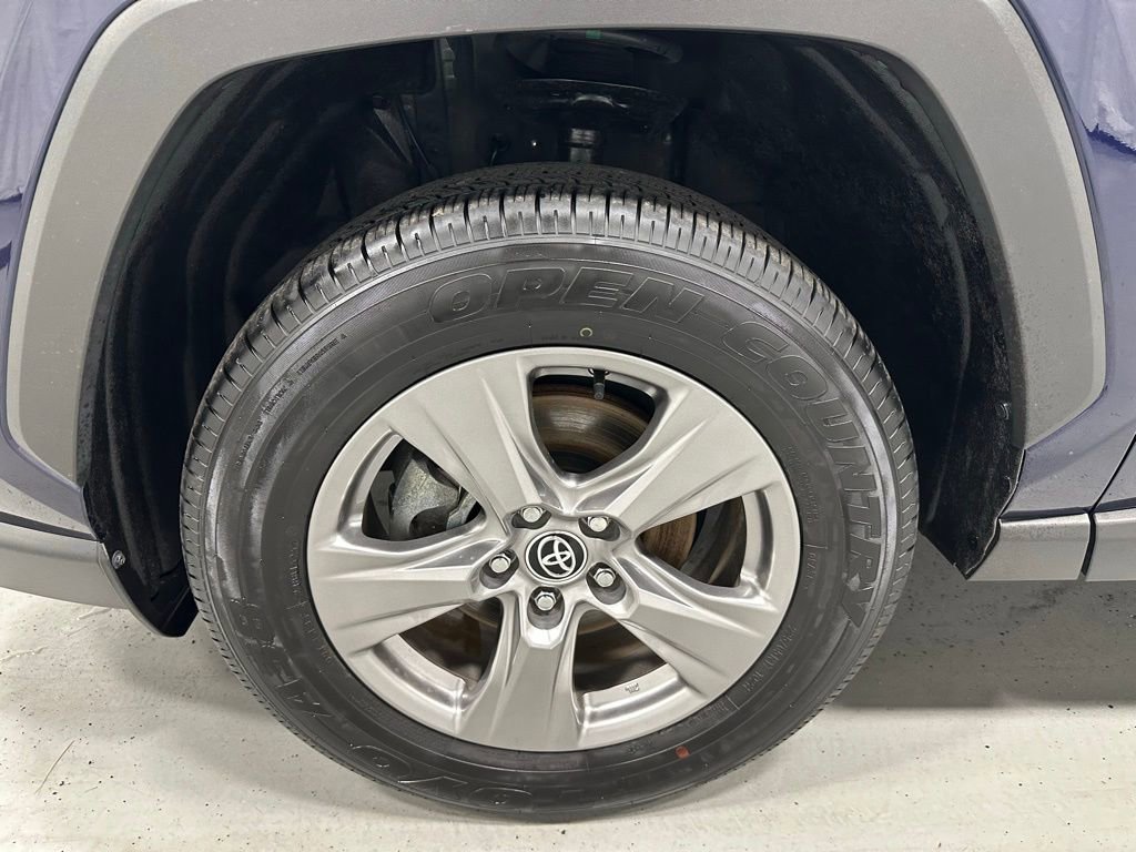 Used 2025 Toyota RAV4 XLE w/ Convenience Package image 64