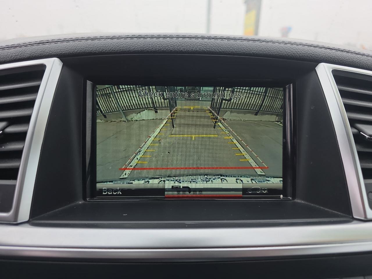 Used 2015 Mercedes-Benz GL 450 4MATIC image 20